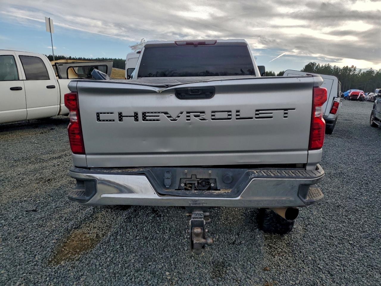 2022 Chevrolet All models VIN 1GC4YNEY8NF105427 photo 6
