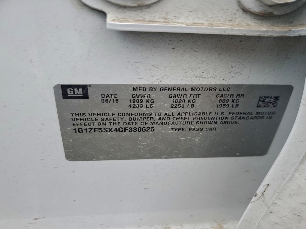 2016 Chev Malibu VIN 1G1ZF5SX4GF330625 photo 12