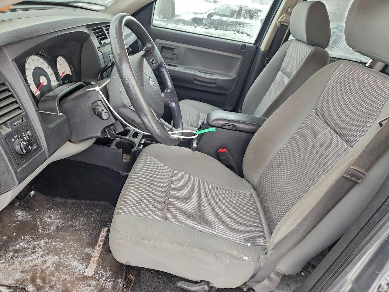 2010 Dodge Dakota VIN 1D7CW3GKXAS110702 photo 7
