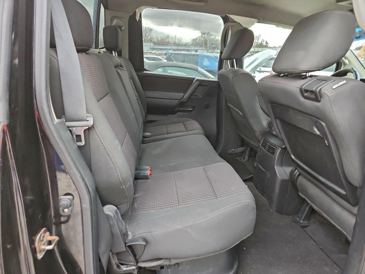 2010 Nissan TITAN VIN 1N6AA0EC4AN314451 photo 11