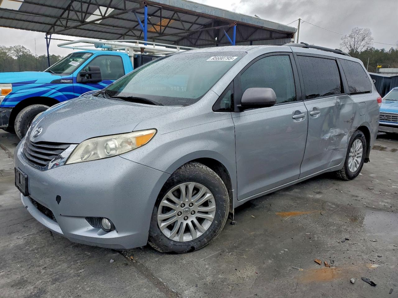2011 TOYOTA All models VIN 5TDYK3DC0BS161757 photo 1