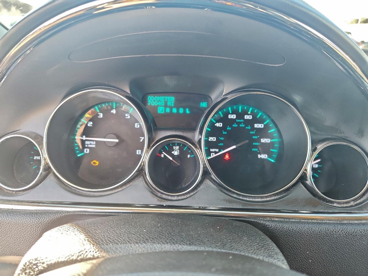 2017 Buick Enclave VIN 5GAKVBKD3HJ185352 photo 9