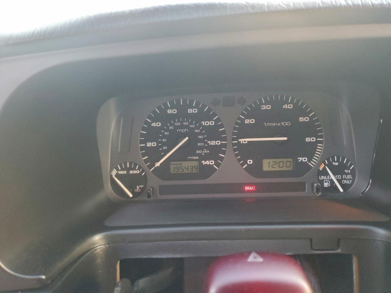 1998 Volkswagen Jetta VIN 3VWRA81H6WM107693 photo 9