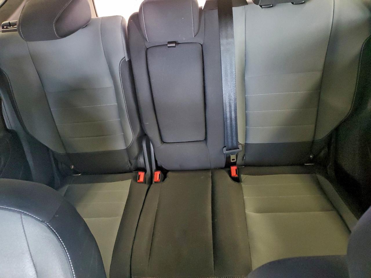 2016 Ford Escape VIN 1FMCU0GX3GUB12617 photo 10