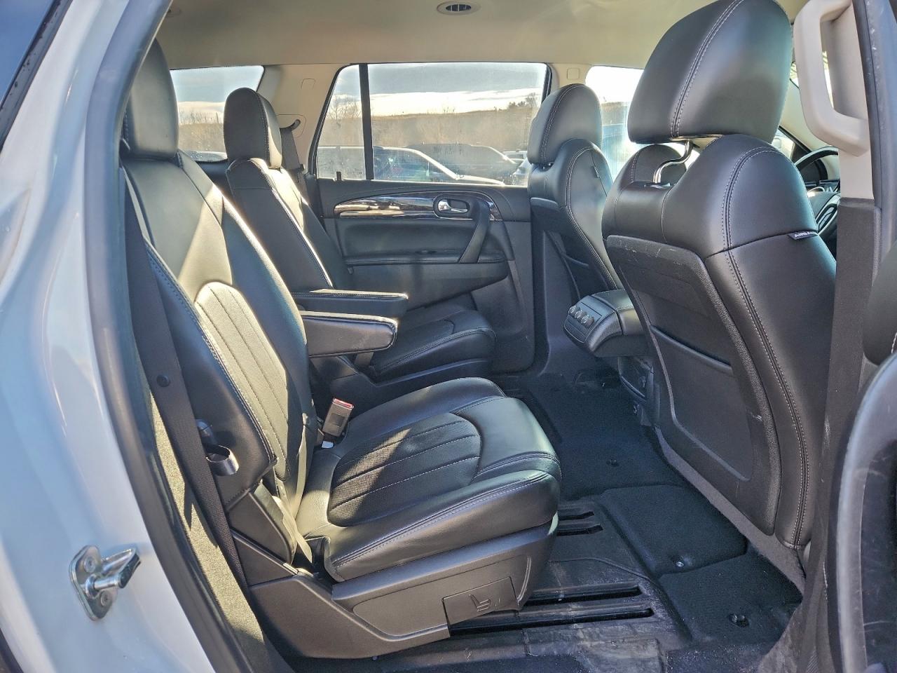 2017 Buick Enclave VIN 5GAKVBKD3HJ185352 photo 11