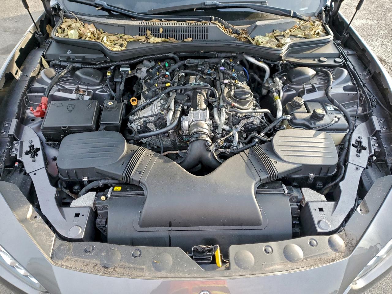 2016 Maserati All models VIN ZAM57RTA7G1183780 photo 11