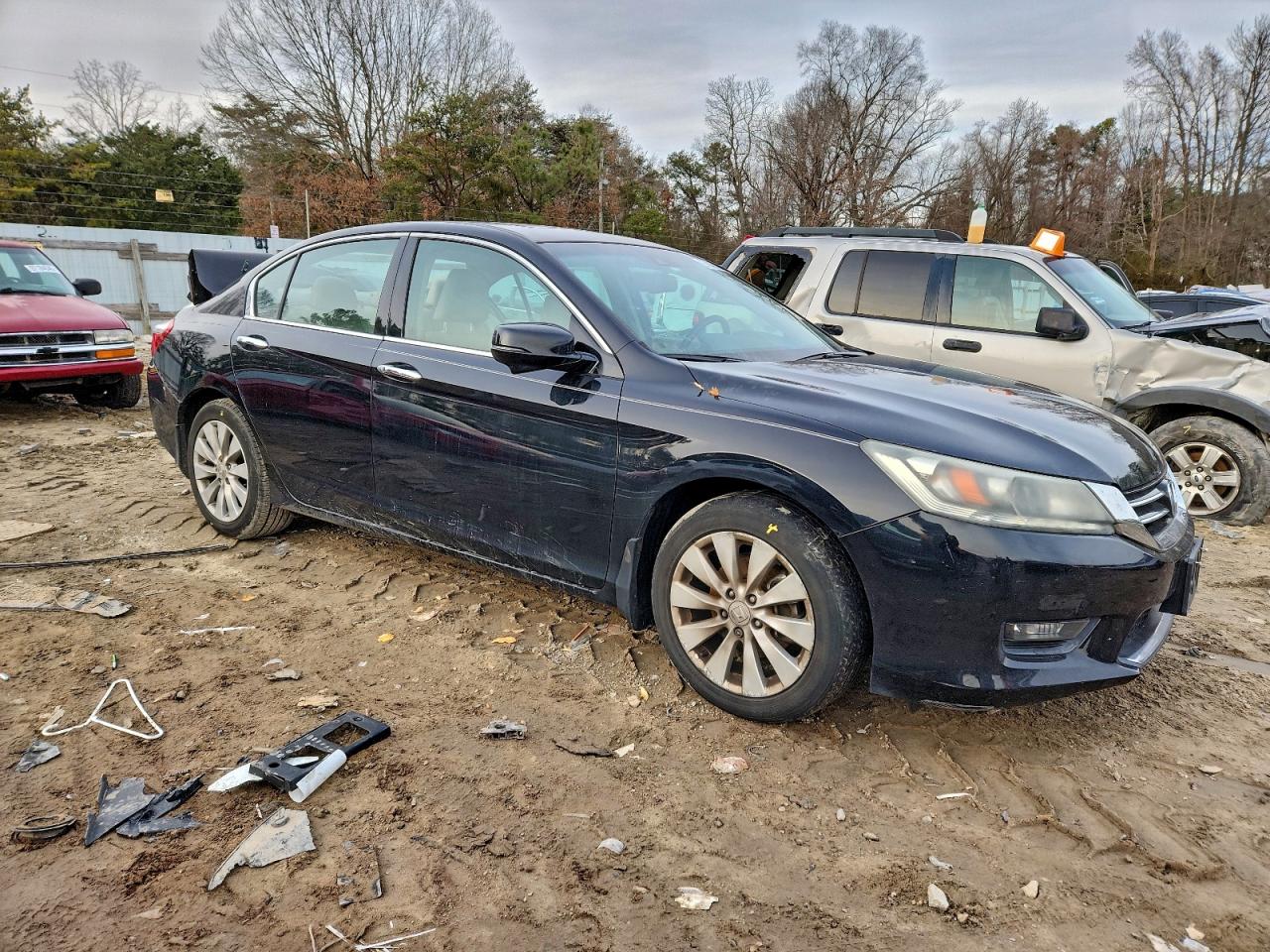 2014 Honda Accord VIN 1HGCR3F88EA021702 photo 4