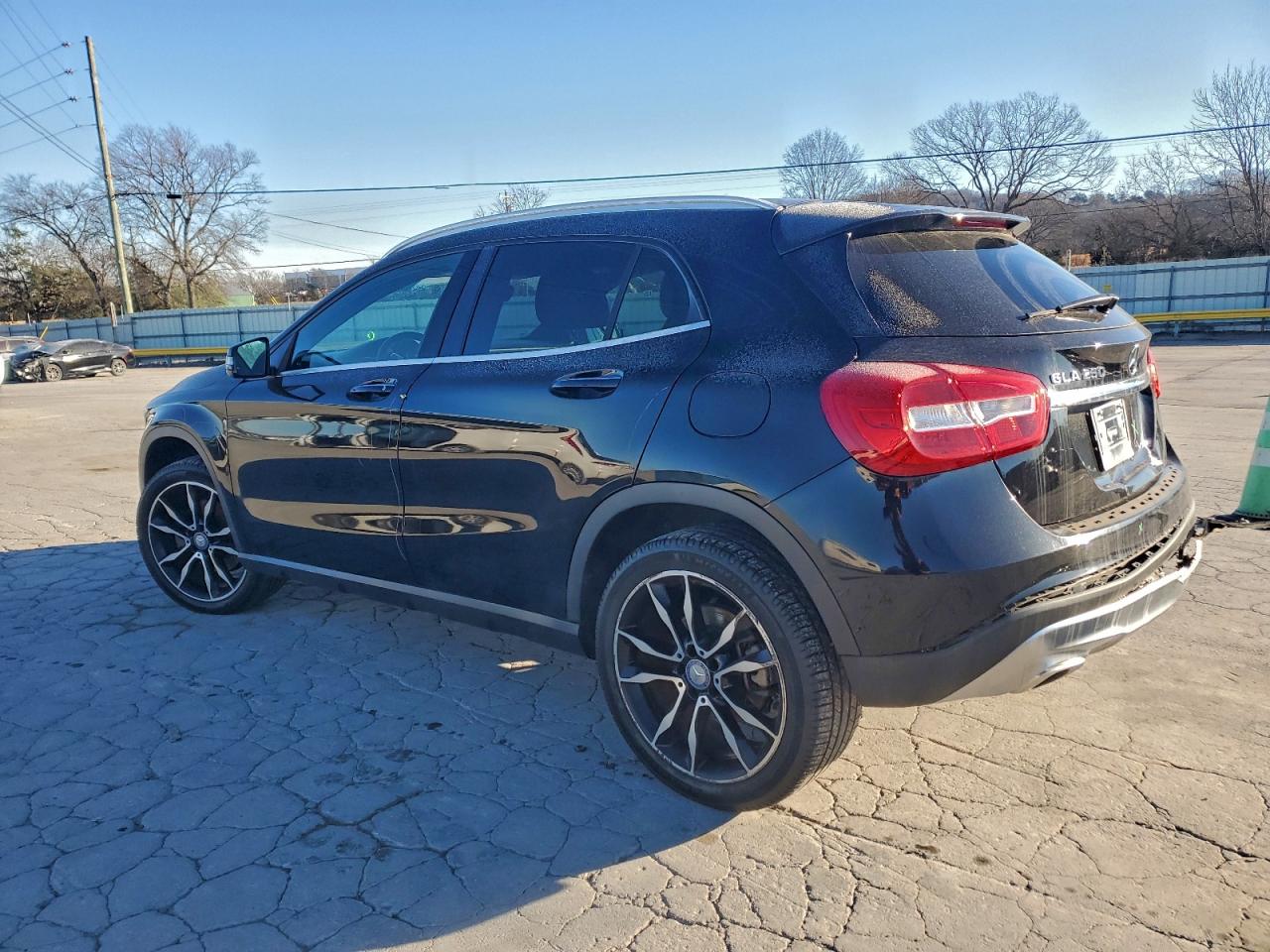 2017 Mercedes-Benz Gla-class VIN WDCTG4EB8HJ332536 photo 2