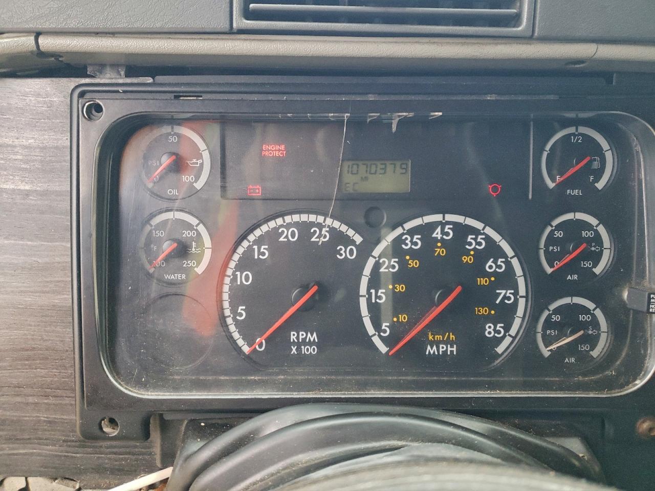 2005 FREIGHTLINER All models VIN 1FUJA6CK45LN63486 photo 8