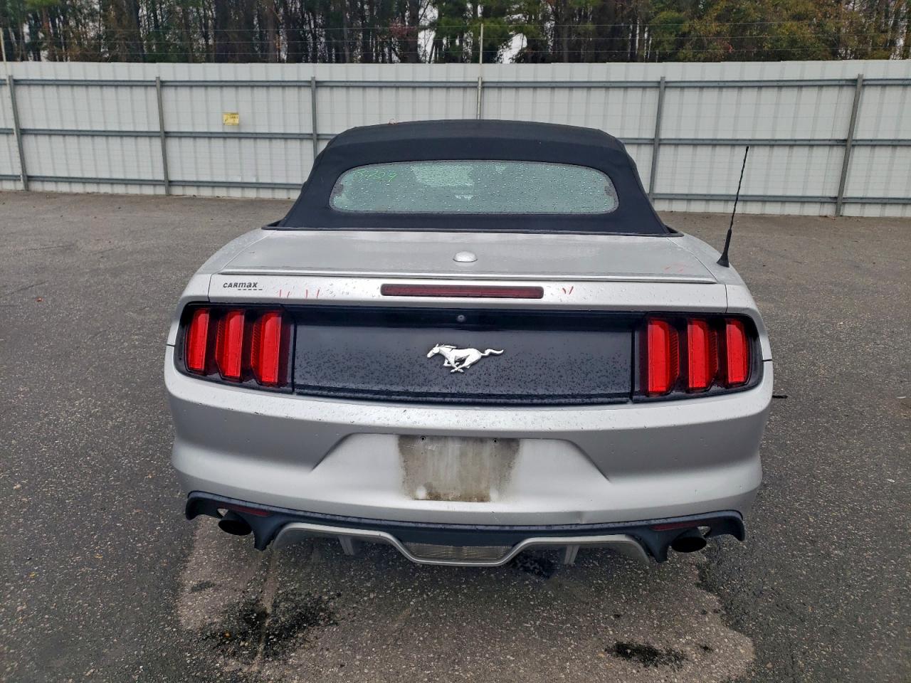 2016 Ford All models VIN 1FATP8UH8G5329085 photo 6
