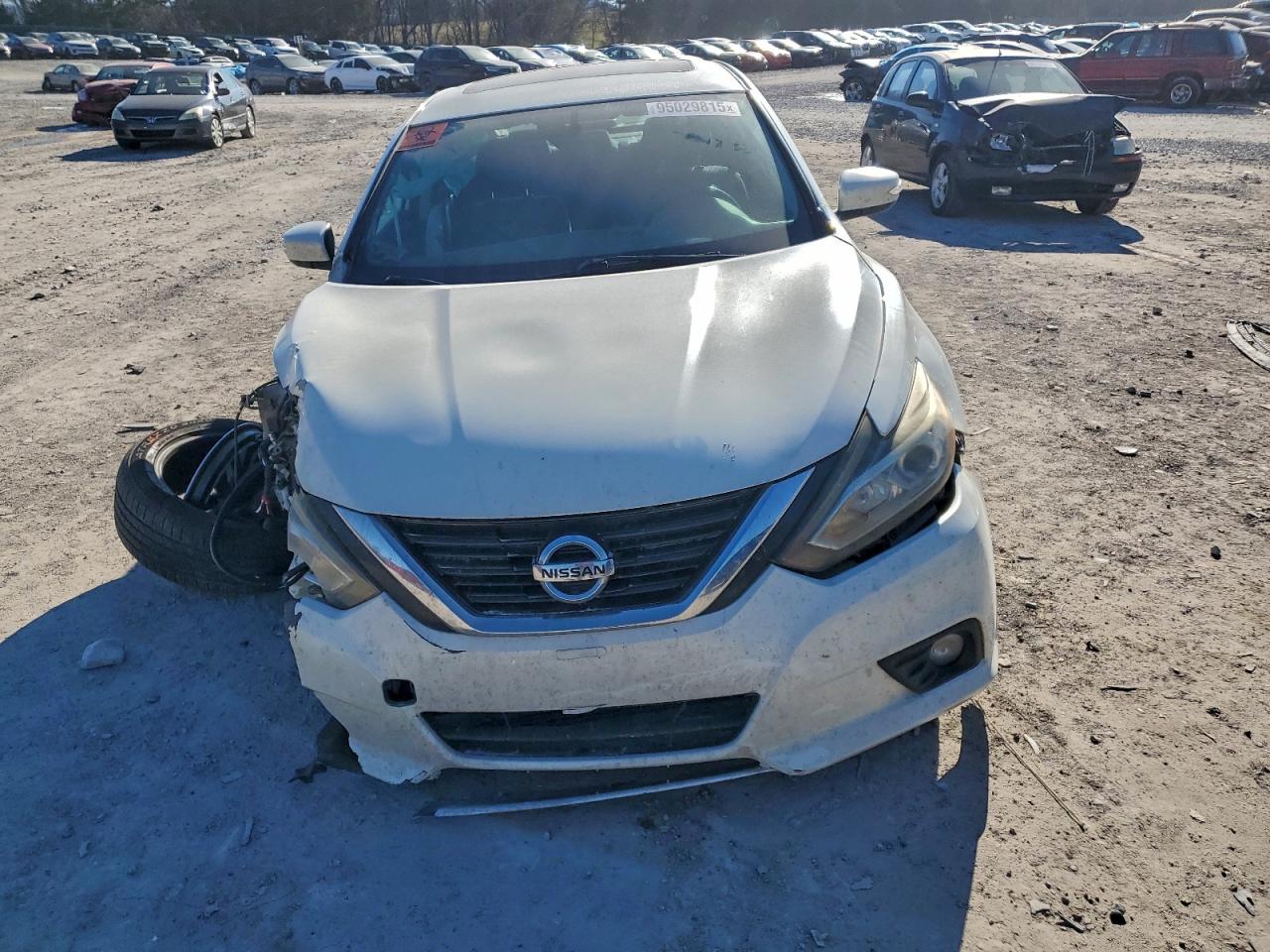 2017 Nissan Altima VIN 1N4AL3AP6HC154284 photo 5
