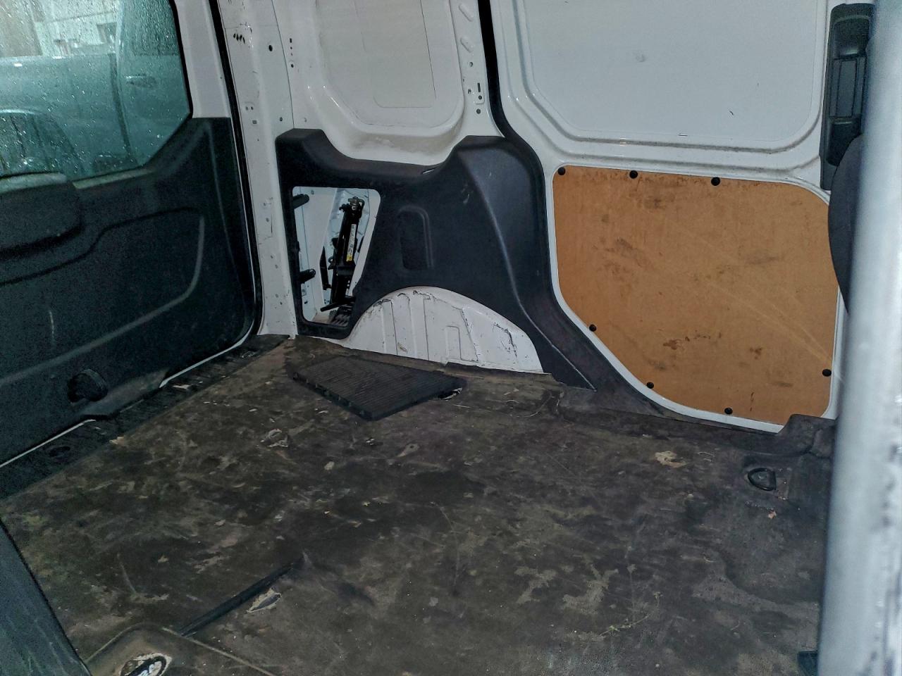 2018 Ford Transit VIN NM0LE6E73J1376496 photo 11