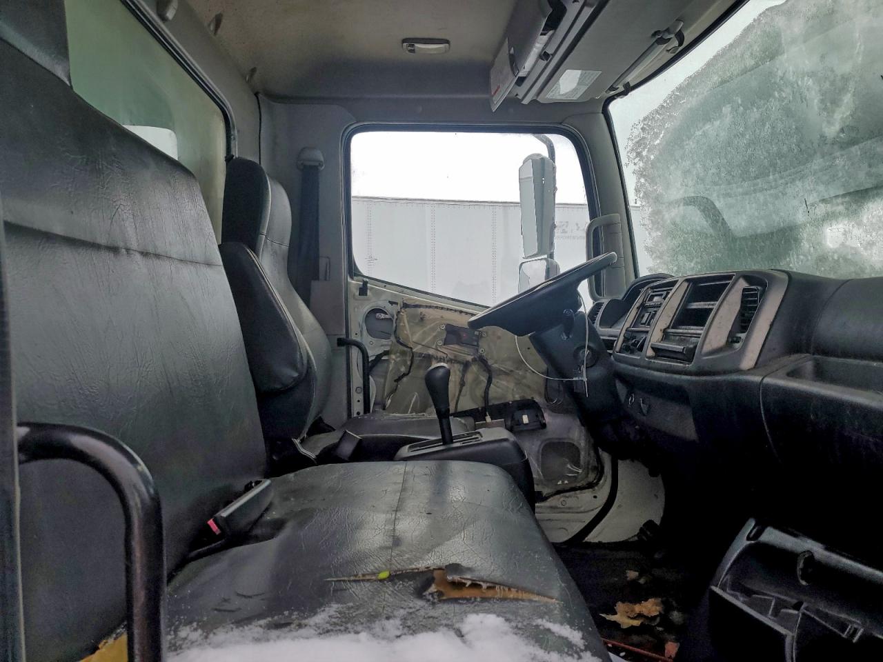 2018 HINO All models VIN 5PVNE8JV4J4S56491 photo 5