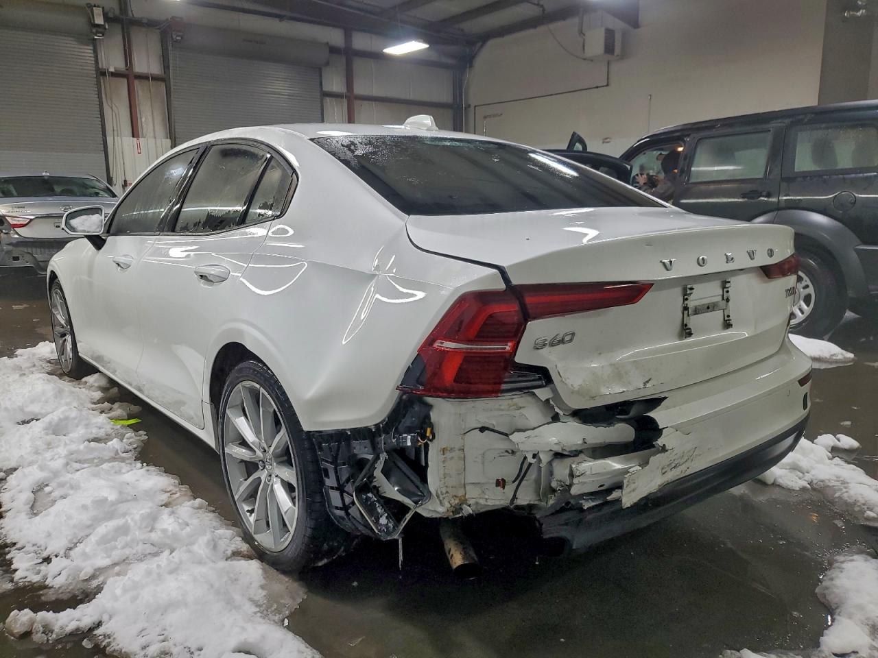 2021 Volvo S60 VIN 7JRA22TK2MG092296 photo 2