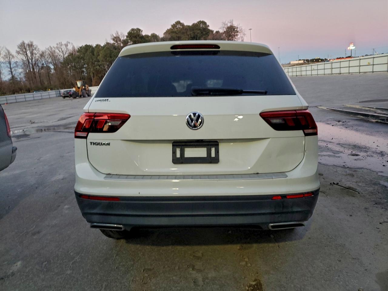 2020 Volkswagen Tiguan VIN 3VV1B7AX8LM154610 photo 6