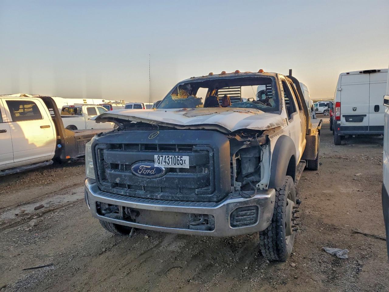 2015 Ford F550 VIN 1FD0W5HT2FED57911 photo 1