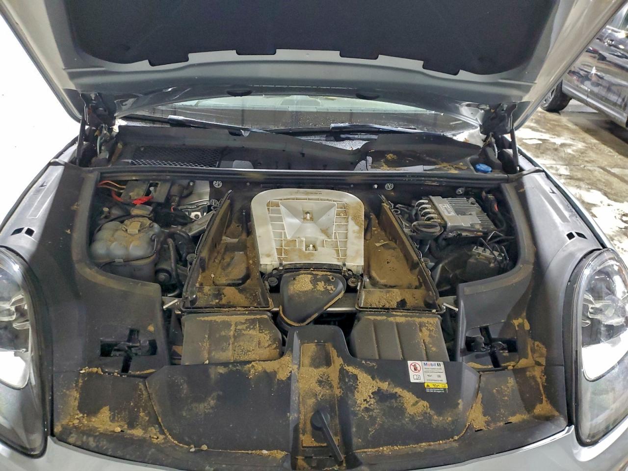 2023 PORSCHE Cayenne VIN WP1AA2AY2PDA05400 photo 12