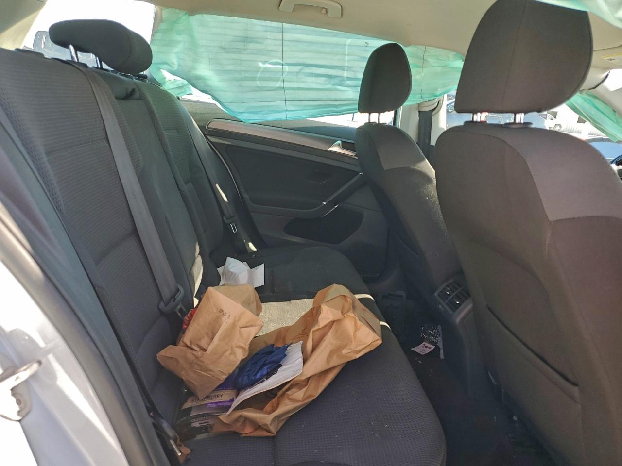 2018 Volkswagen Golf VIN 3VWD17AU5JM768013 photo 11