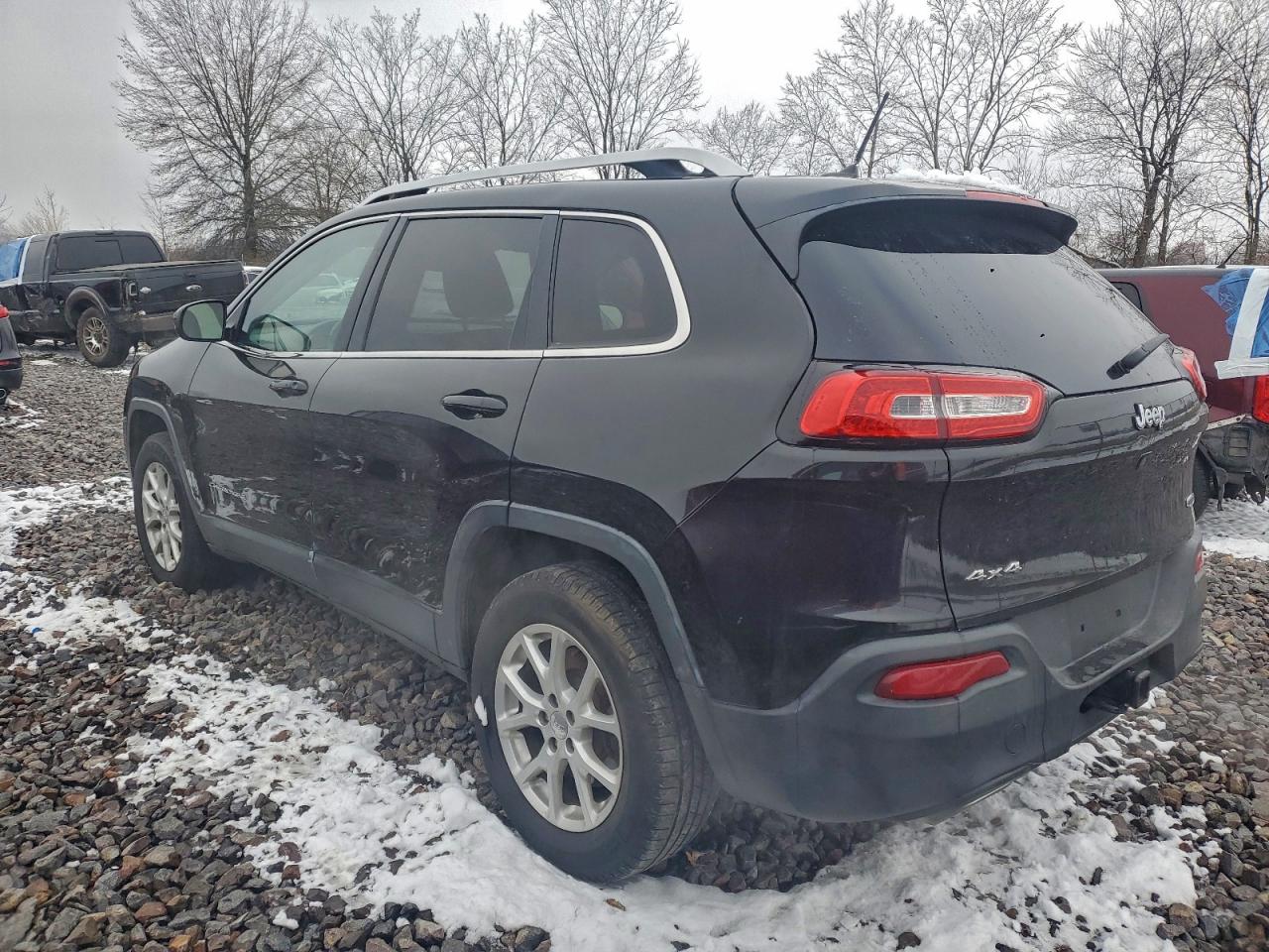 2015 Jeep Grand cher VIN 1C4PJMCS2FW768195 photo 2