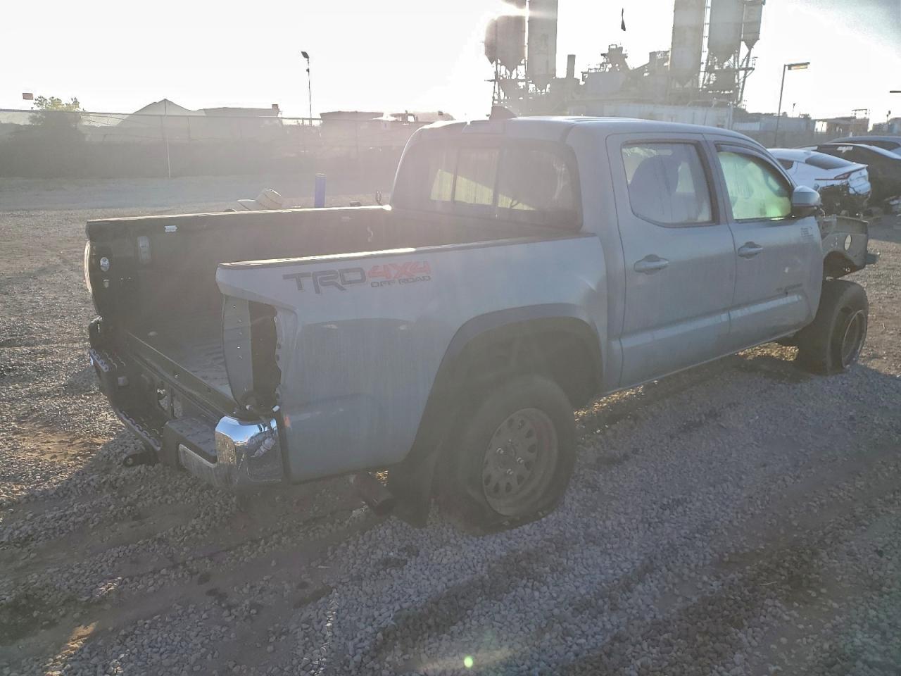 2023 Toyota Tacoma VIN 3TMCZ5AN0PM617612 photo 3