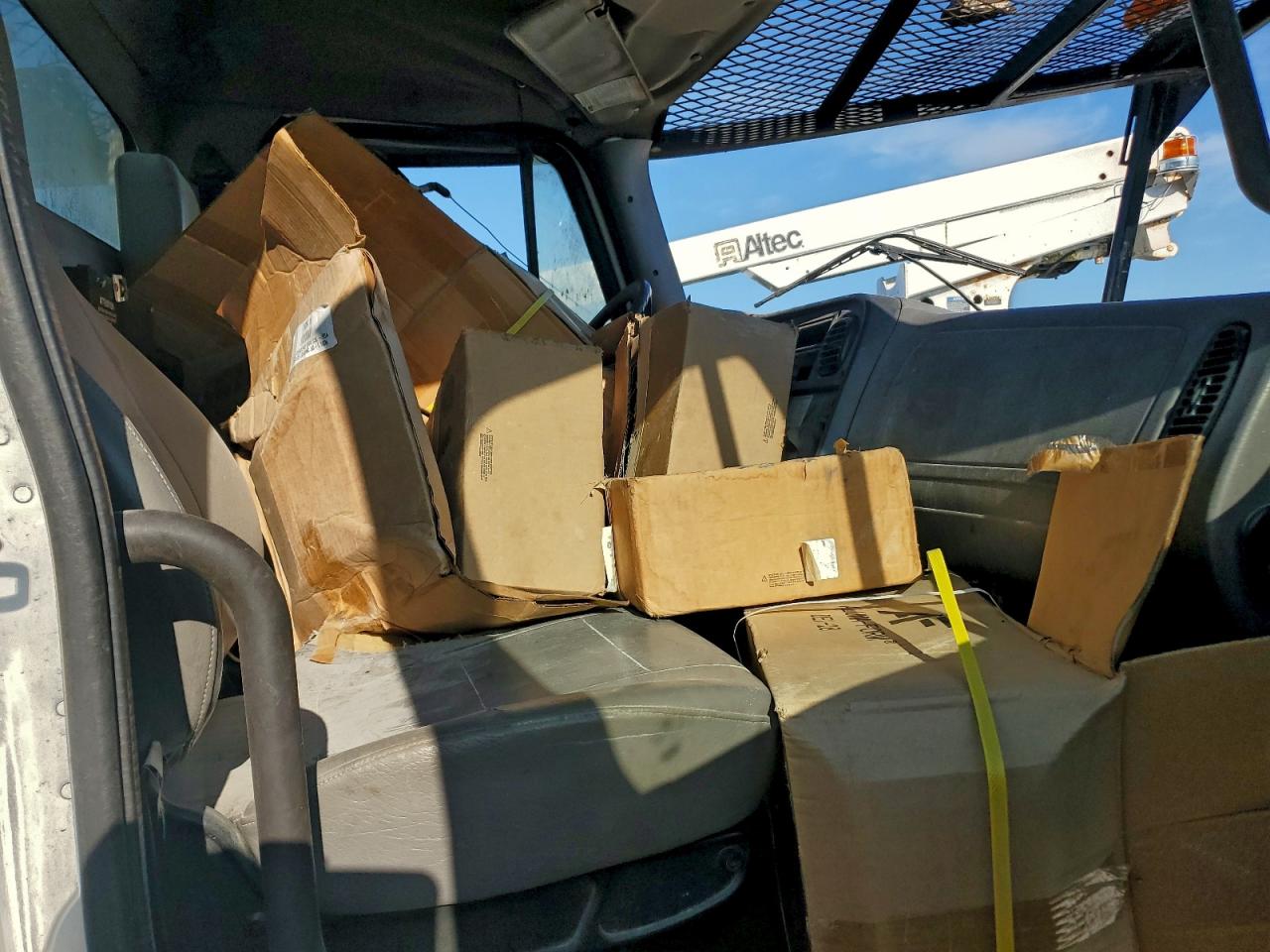 2019 FREIGHTLINER All models VIN 3ALACXFE5KDKE9489 photo 5