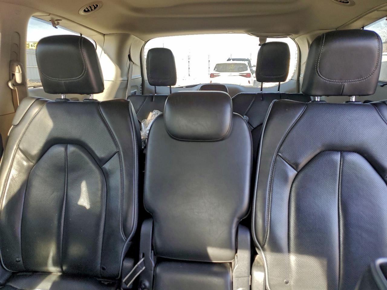 2020 Chrysler Pacifica VIN 2C4RC1GG6LR236315 photo 10