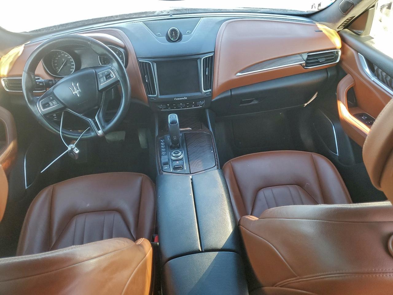 2019 Maserati All models VIN ZN661XUA5KX322564 photo 8