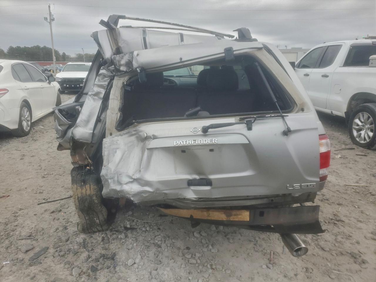 2001 Niss Pathfinder VIN JN8DR09X51W573034 photo 6