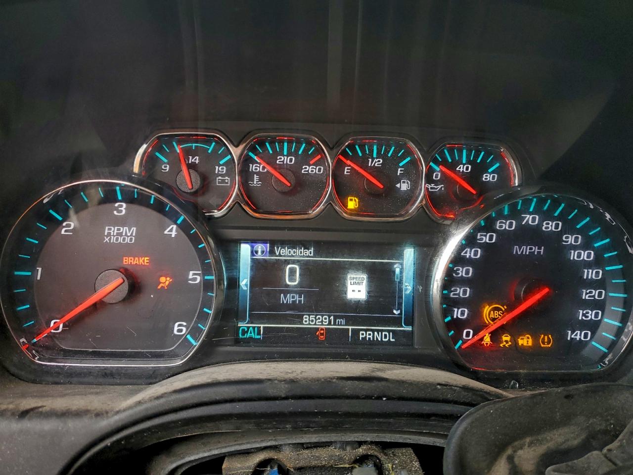 2020 Chevrolet Tahoe VIN 1GNSCBKC0LR182146 photo 9