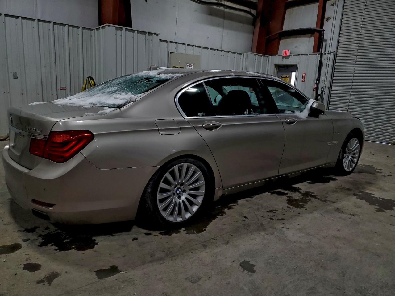 2012 BMW 7 series VIN WBAKC8C57CC437189 photo 3