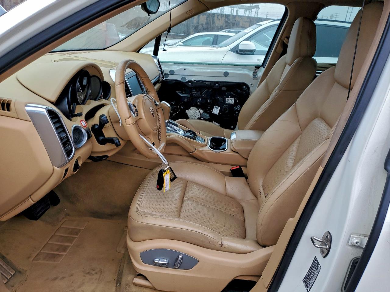 2011 Porsche Cayenne VIN WP1AA2A24BLA07935 photo 7