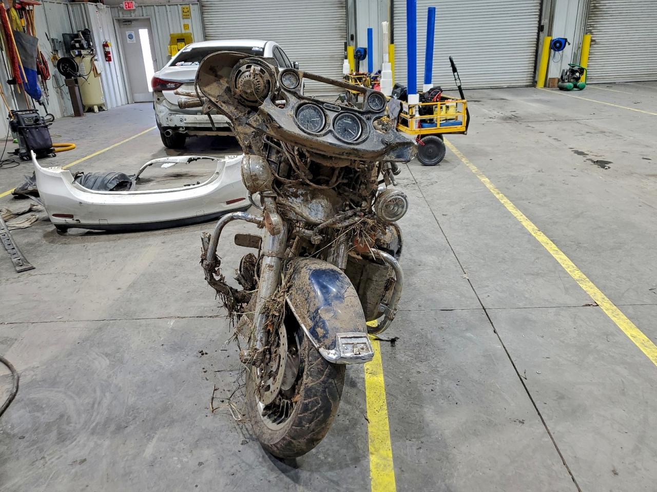 2009 HARLEY Fl VIN 1HD1FC4349Y682211 photo 2