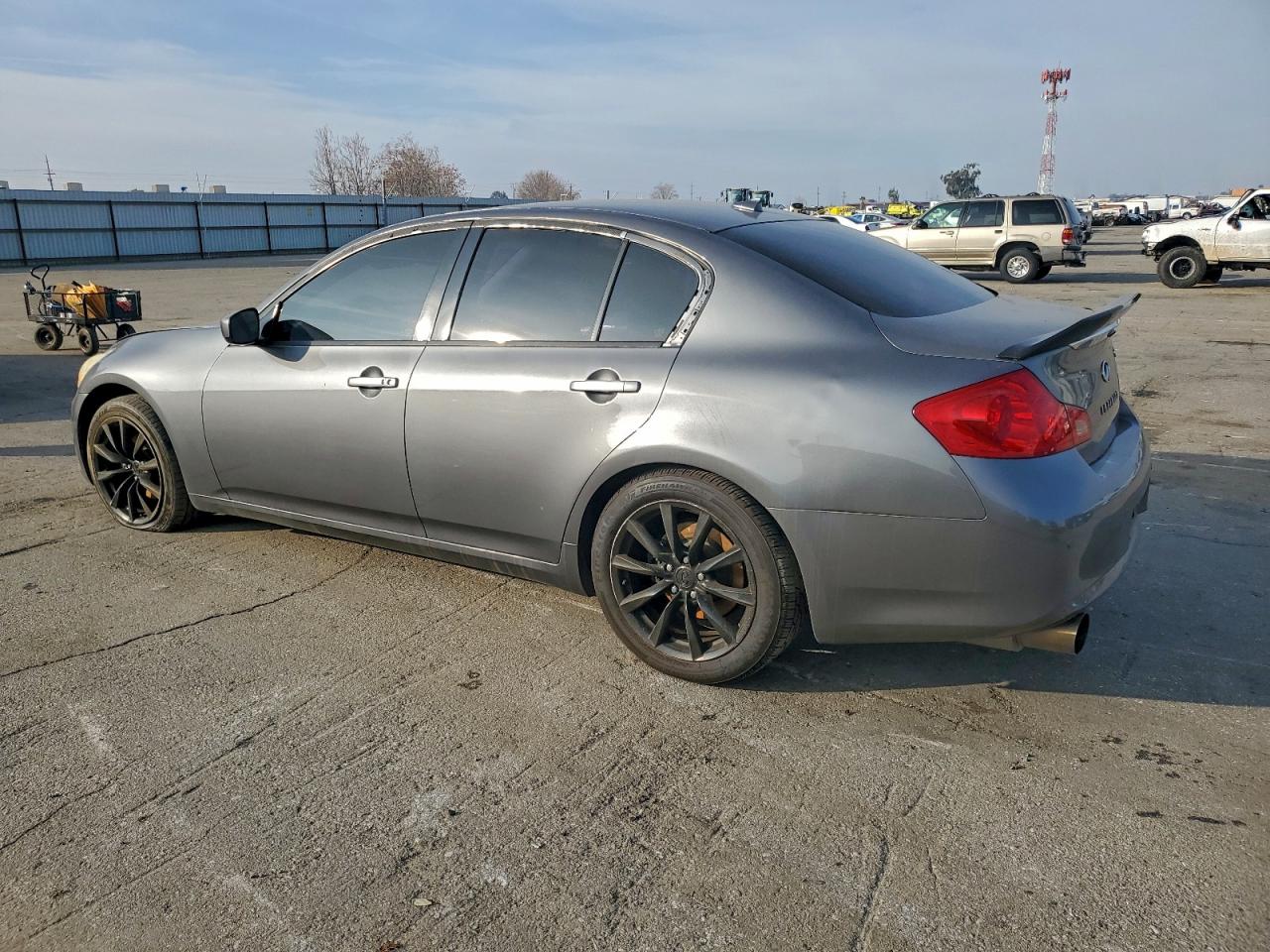 2013 Infiniti G37 VIN JN1CV6AP2DM711228 photo 2
