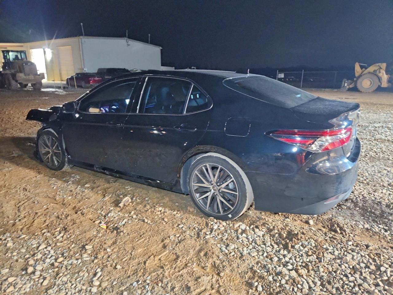 2024 Toyota Camry VIN 4T1F11AKXRU244608 photo 2