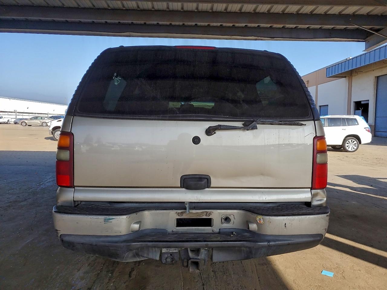 2003 CHEV Suburban VIN 3GNFK16T73G176904 photo 6