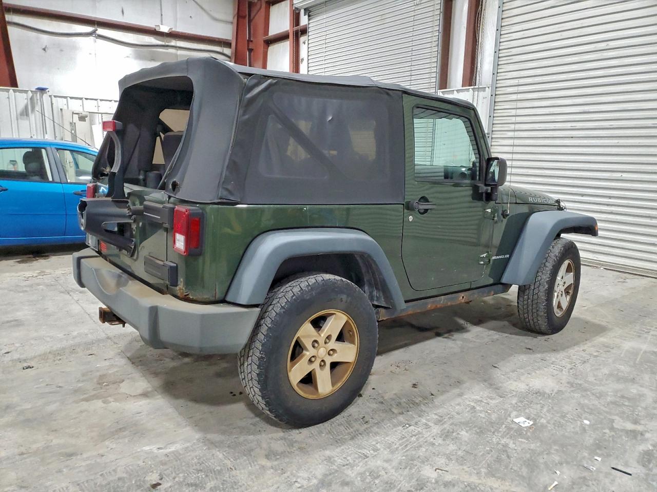 2008 Jeep Wrangler / VIN 1J4GA641X8L556547 photo 3
