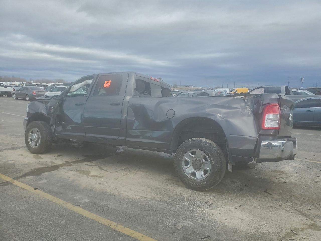 2019 Ram 3500 VIN 3C63R3GL8KG648499 photo 2