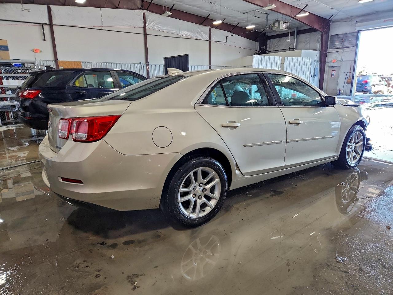 2016 Chevrolet Malibu VIN 1G11C5SA2GF144194 photo 3