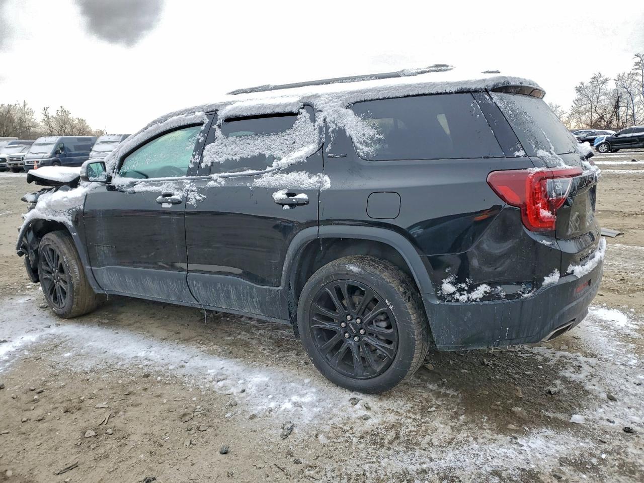 2022 GMC Acadia VIN 1GKKNKL42NZ170145 photo 2