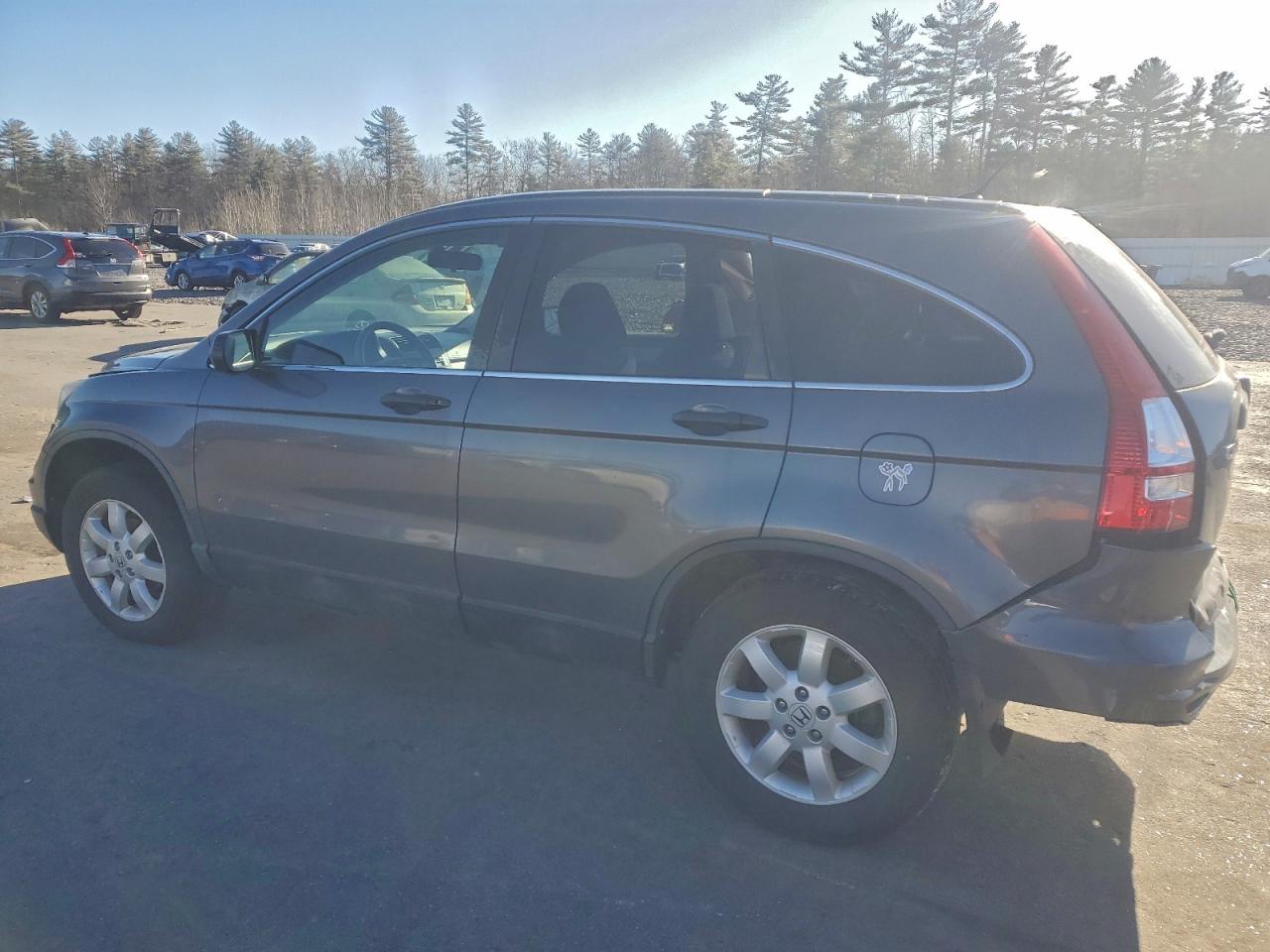 2011 Honda Crv VIN 5J6RE3H45BL034237 photo 2