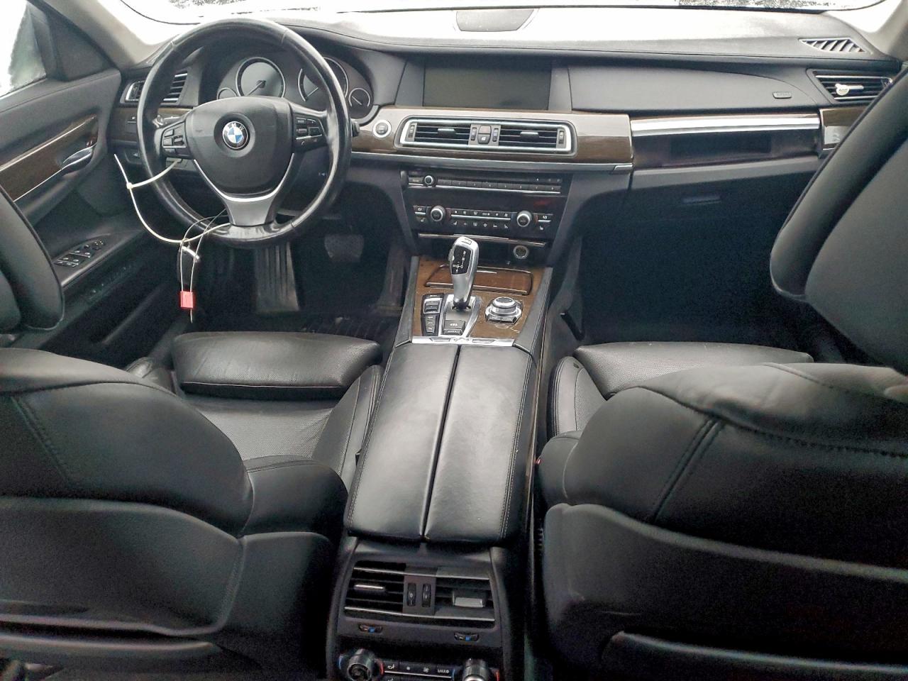 2012 BMW 7 series VIN WBAKC8C57CC437189 photo 8