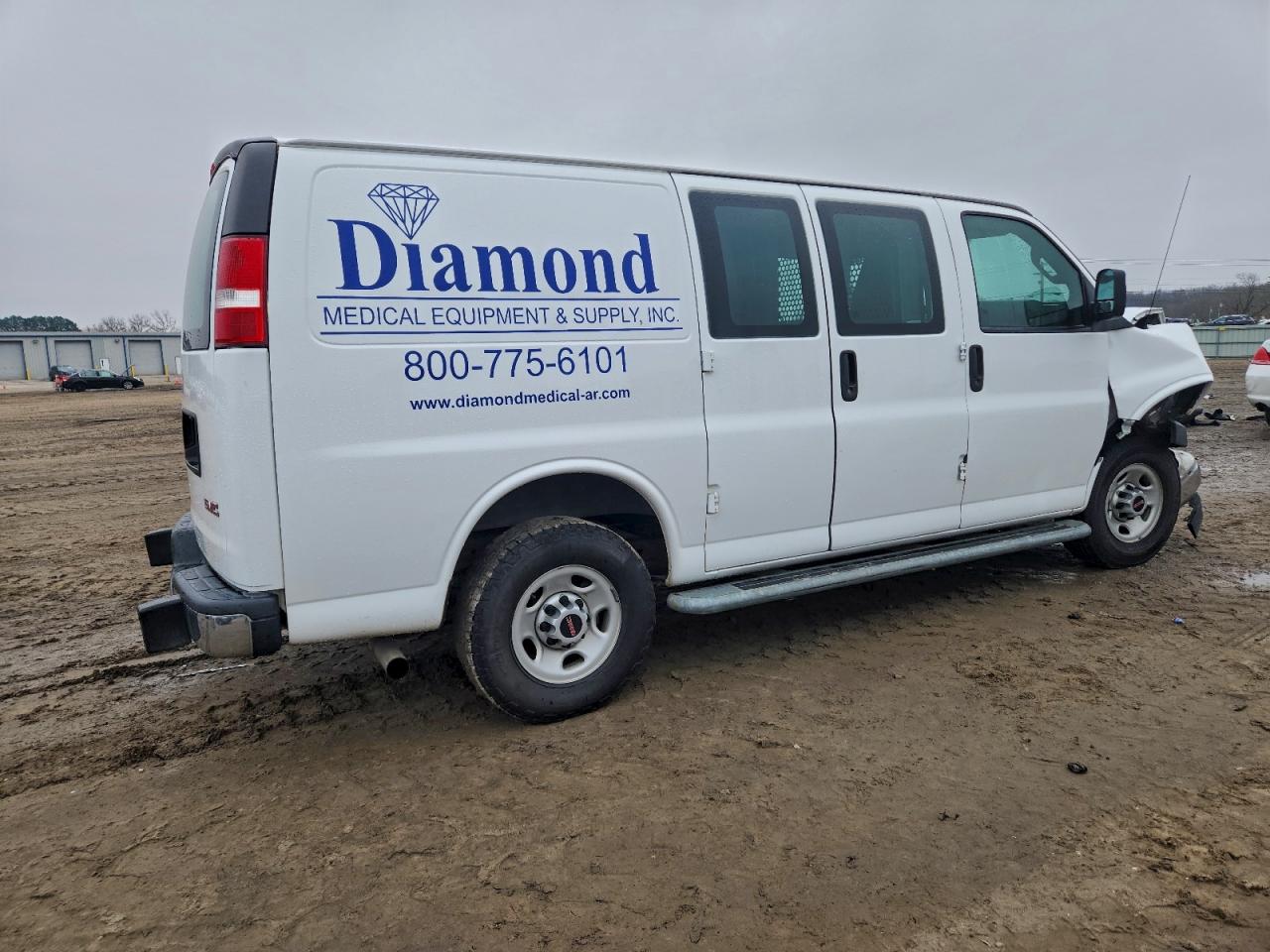 2017 GMC Savana VIN 1GTW7AFF2H1911749 photo 3