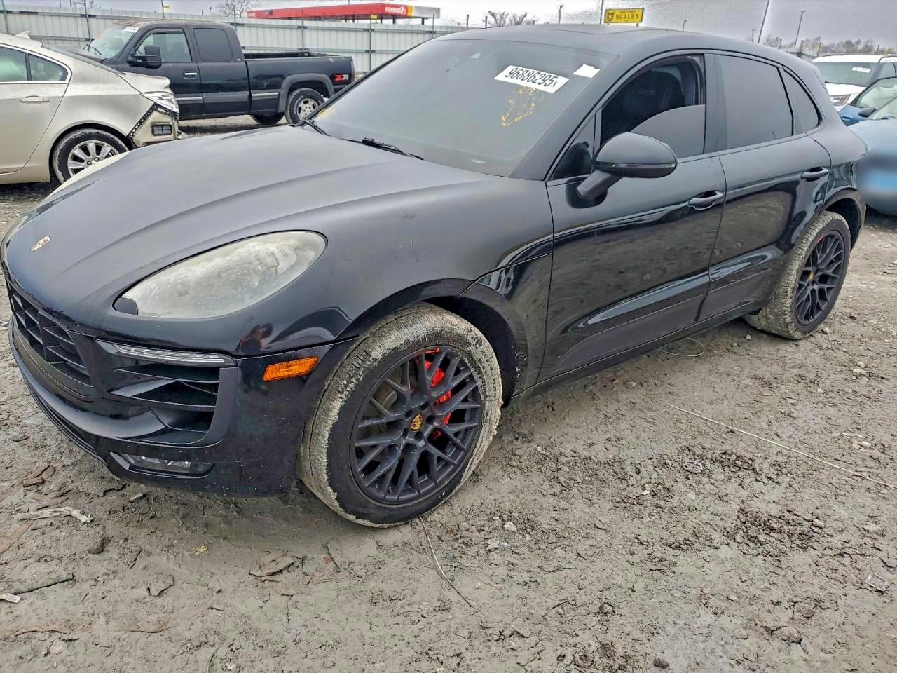 2017 Porsche Macan VIN WP1AG2A56HLB50578 photo 1