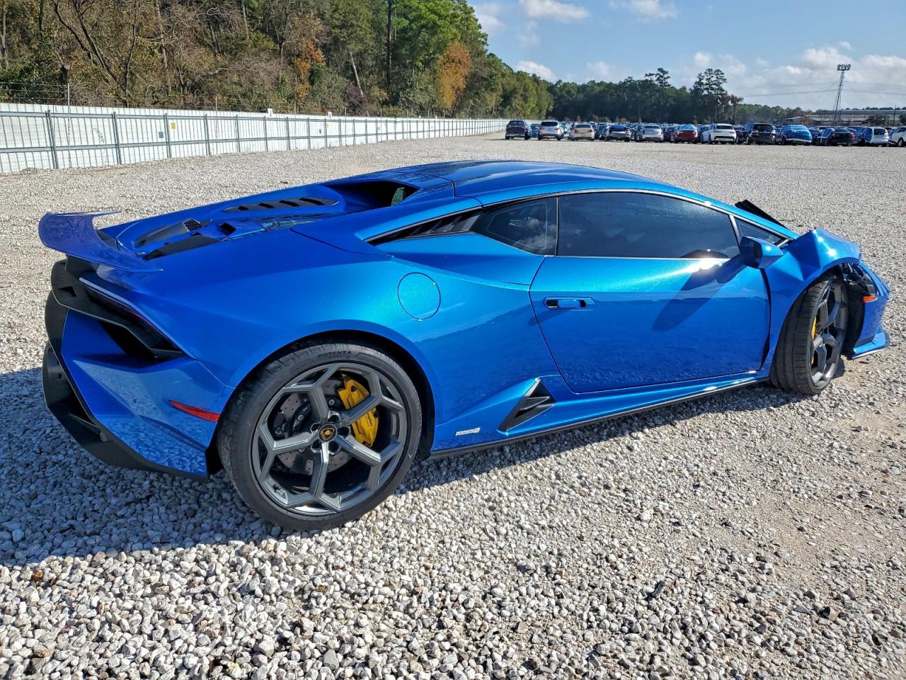 2023 Lamborghini All other VIN ZHWUB6ZF4PLA23953 photo 3