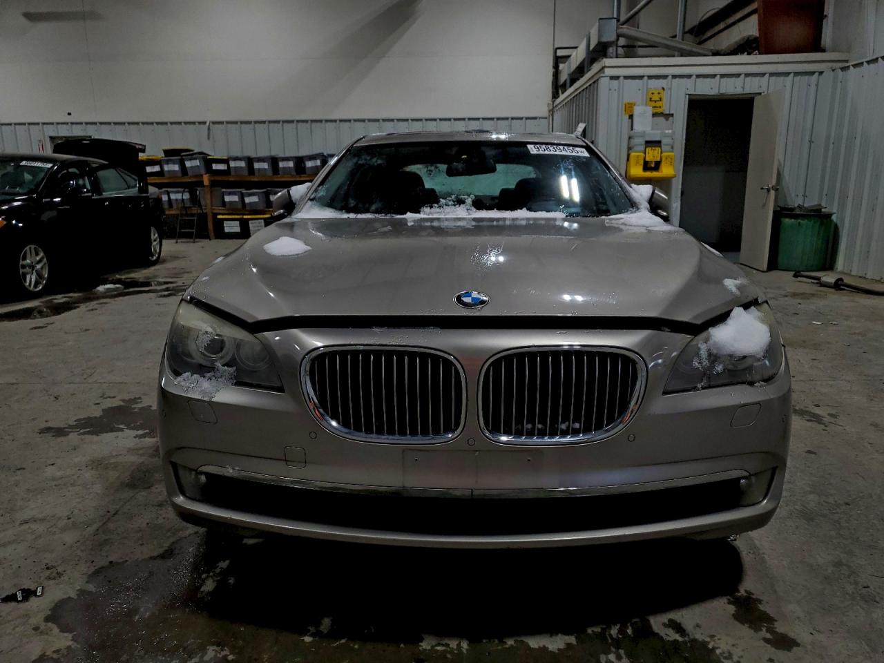 2012 BMW 7 series VIN WBAKC8C57CC437189 photo 5