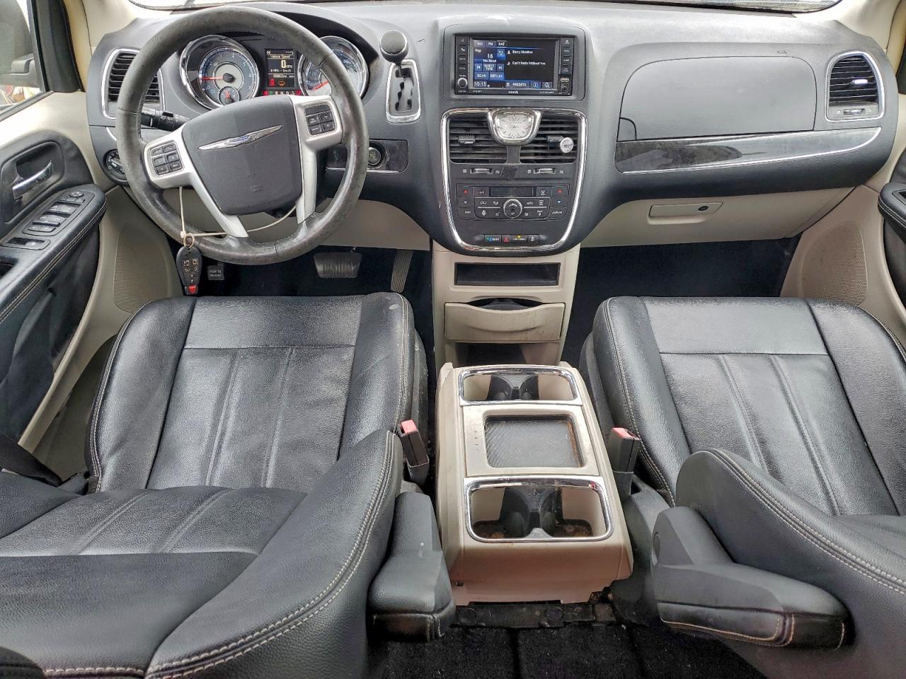 2015 Chrysler Minivan VIN 2C4RC1BG0FR578211 photo 8