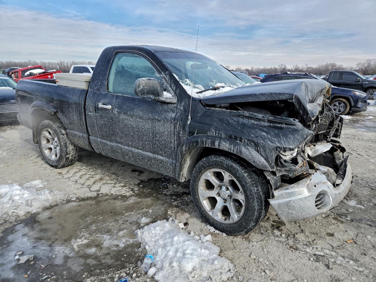 2002 Dodge Ram 1500 VIN 1D7HA16K82J262267 photo 4