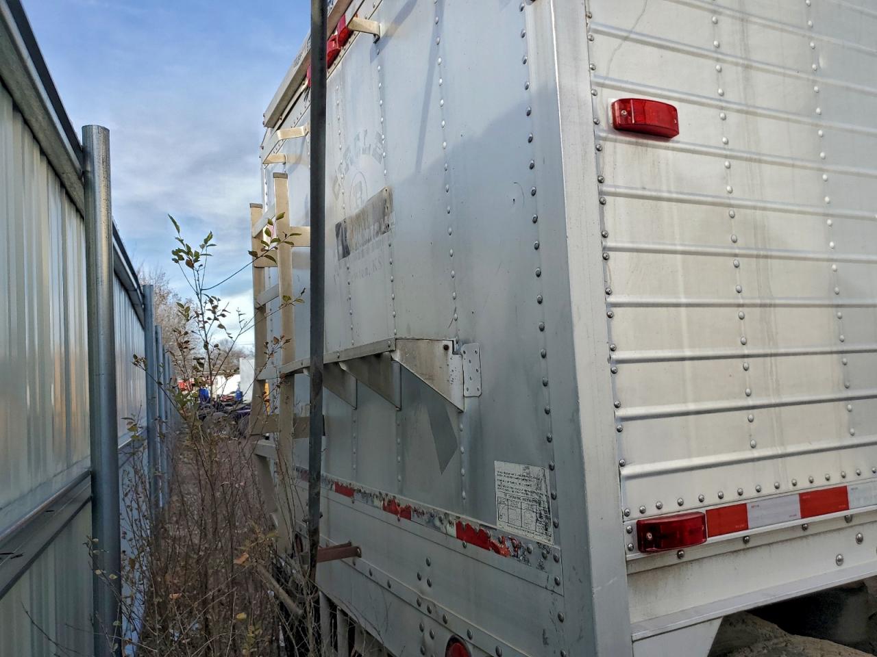 1998 WILSON All models VIN 1W1MAF1AXWA228038 photo 5