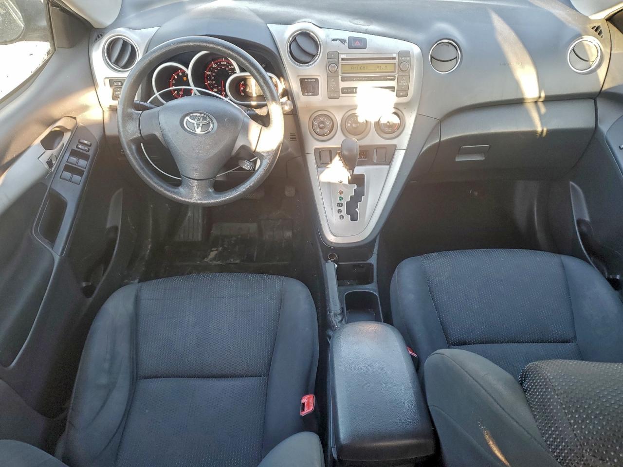 2010 Toyota Matrix VIN 2T1KU4EE5AC294527 photo 8