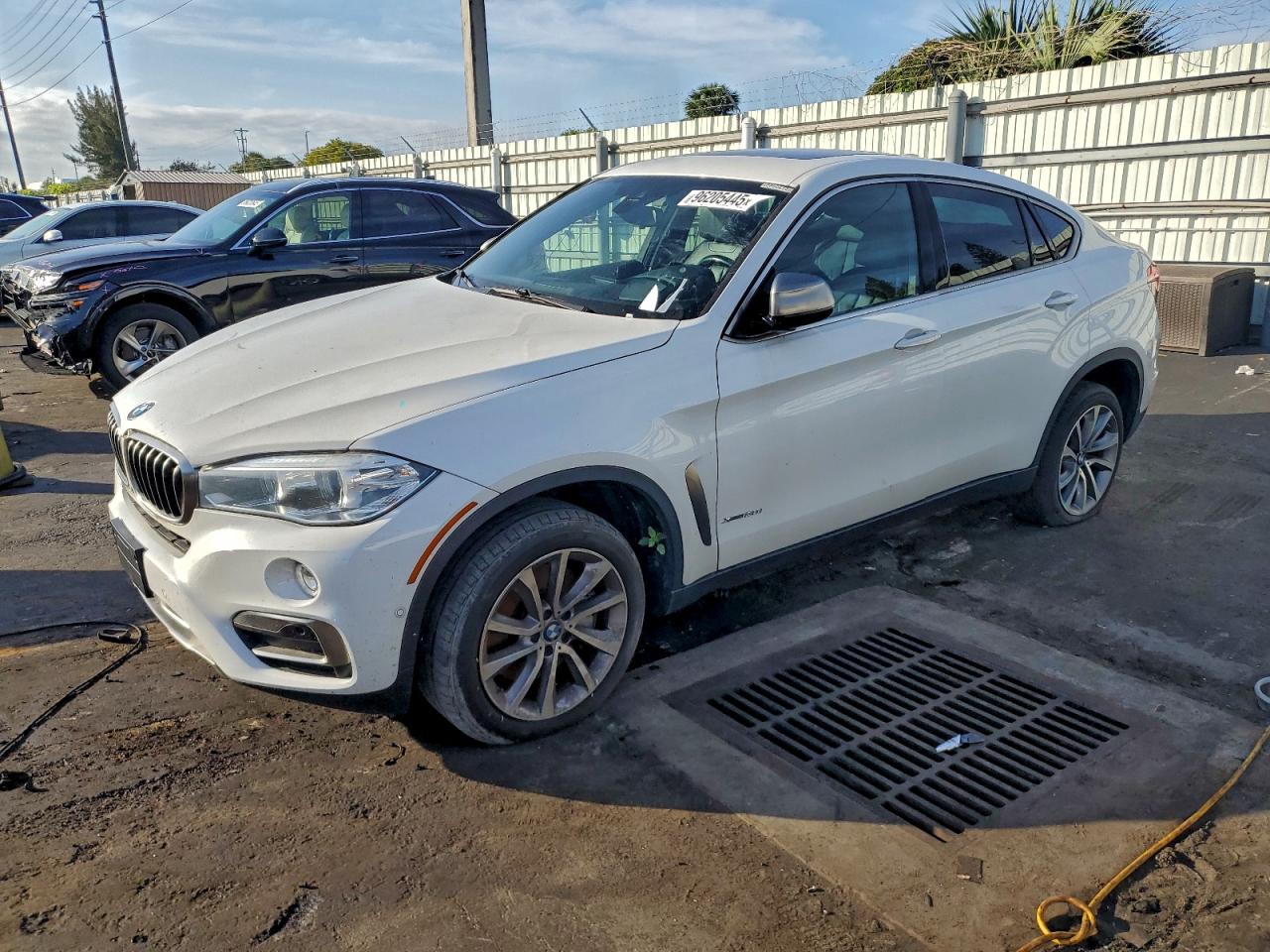 2019 BMW X6 VIN 5UXKU6C58KLP60670 photo 1